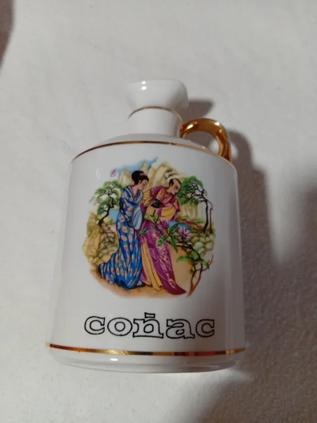 Botella de porcelana para coñac