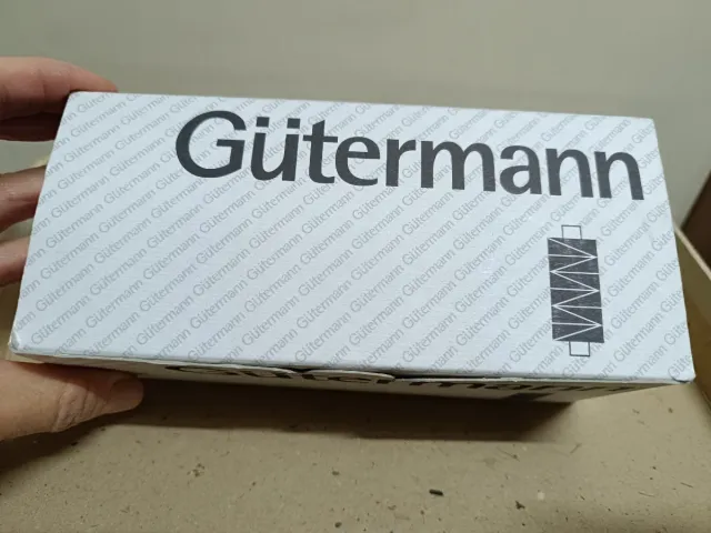 Caja 10 hilos Gutermann marrón