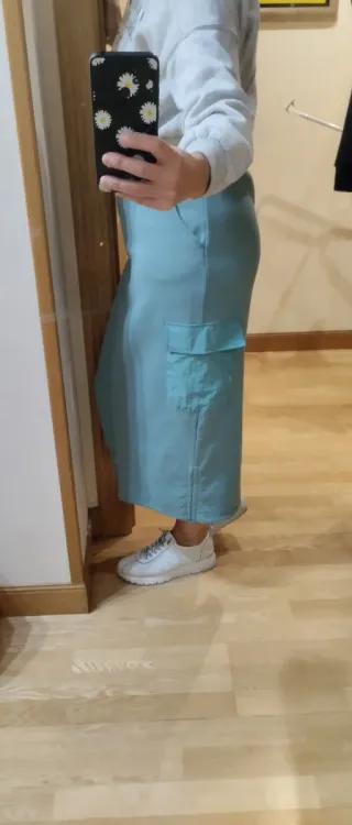 Falda larga color verde azulado