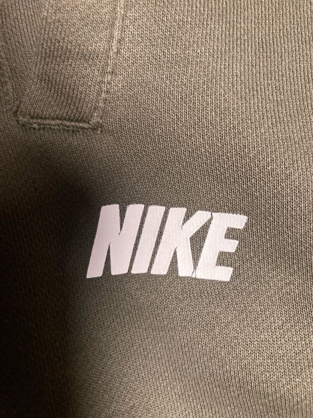 Pantalón chándal Nike verde