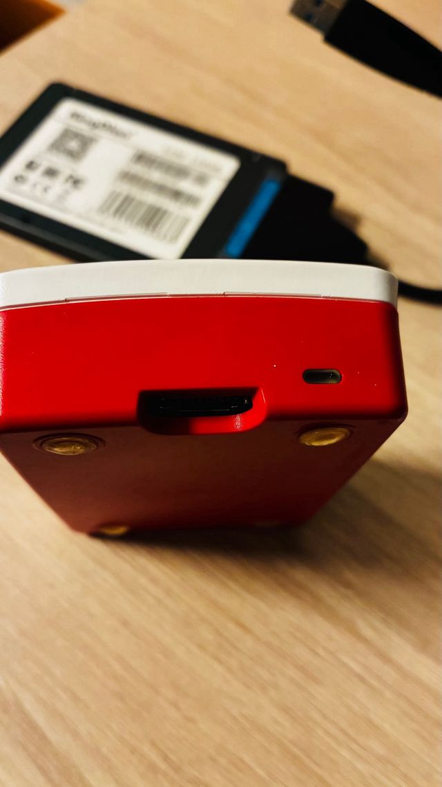 Raspberry Pi 4 4GB + SSD + MicroSD