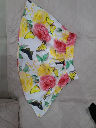 Gonna Coconudina floreale con farfalle