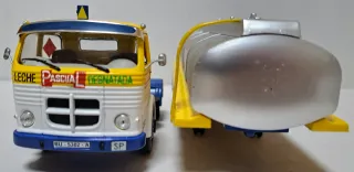 Camión Pegaso Comet Leche Pascual