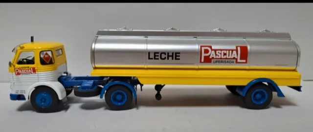 Camión Pegaso Comet Leche Pascual