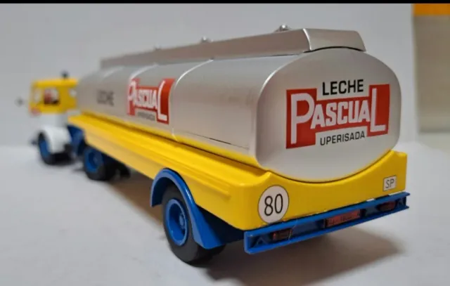 Camión Pegaso Comet Leche Pascual