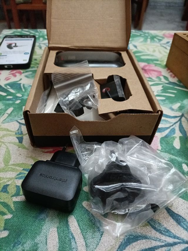 Auricular Plantronics Voyager Legend UC B235-M