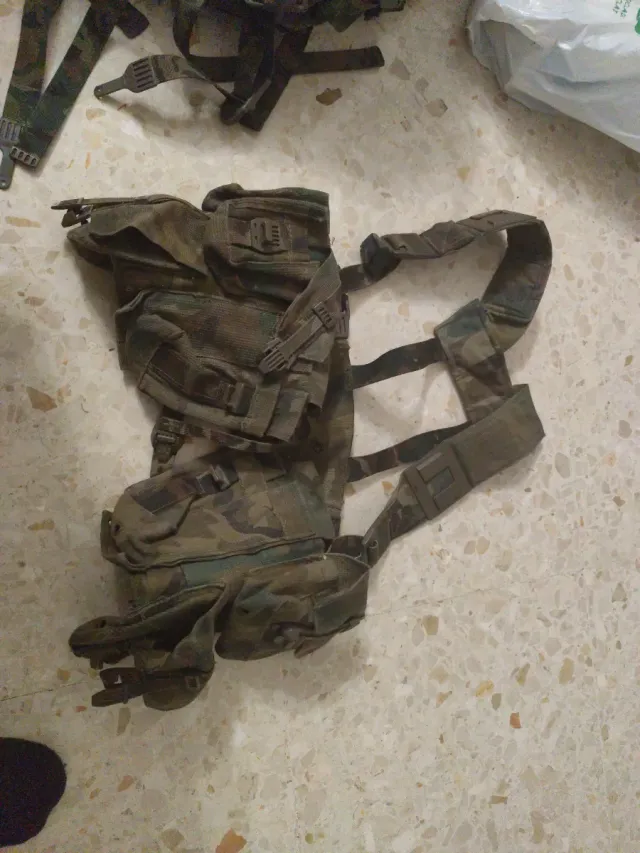 Trinchas porta cargadores camuflaje