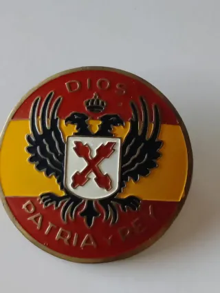 Chapa Carlista Dios Patria y Rey Esmaltada