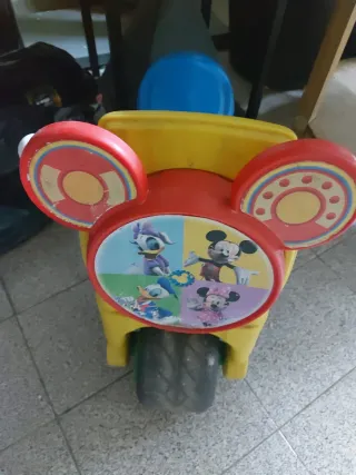 Correpasillos infantil Mickey y amigos