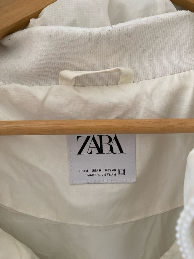 Anorak Zara Blanco con Capucha