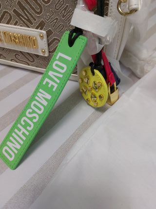 Bolso Love Moschino Beige y Blanco