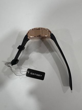 Reloj Deportivo Dorado Correa Negra