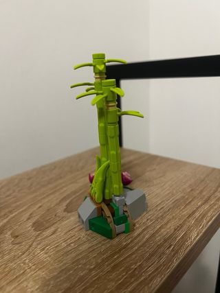 LEGO Mini Foresta di Bamboo con Fiori Rosa