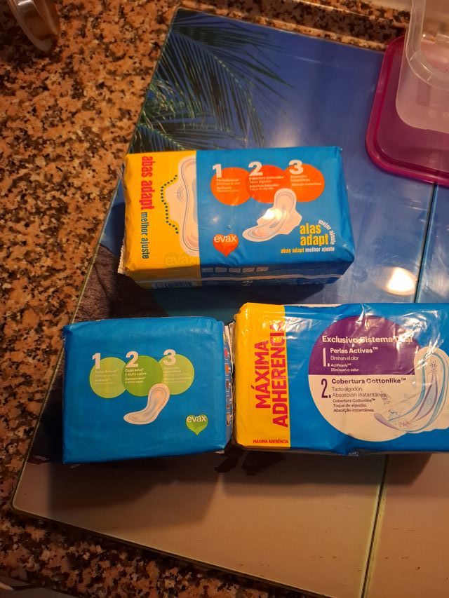 3 Paquetes Evax Cottonlike 60 Compresas