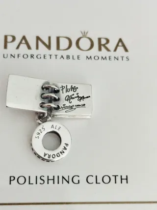 Charm Colgante Libreta de Firmas Personajes Disney