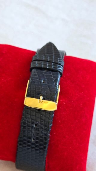 Must de Cartier Tank Louis Reloj