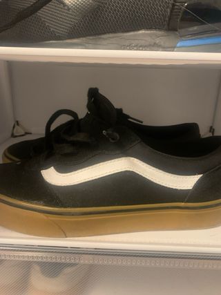 Zapatillas Vans Negras y Marrones