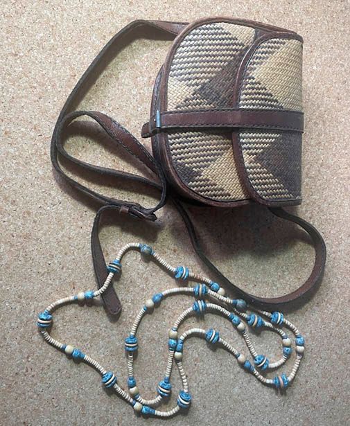 Bolso vintage  + collar de regalo