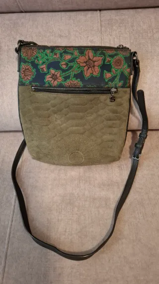 Bolso bandolera Desigual negro y multicolor