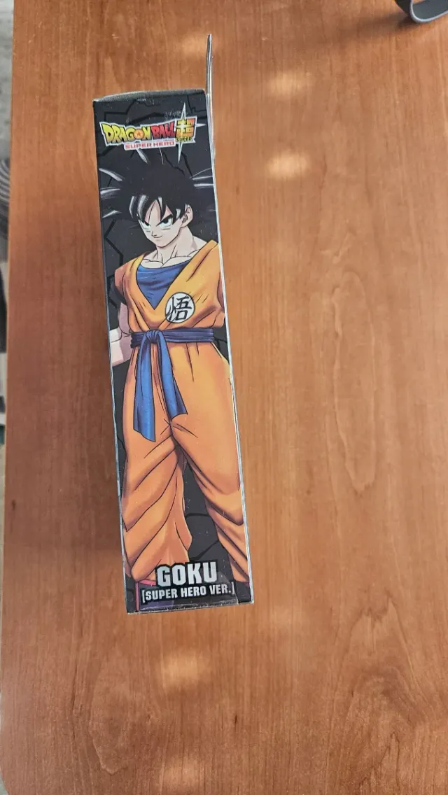 Figura Goku Dragon Ball Super Hero Bandai