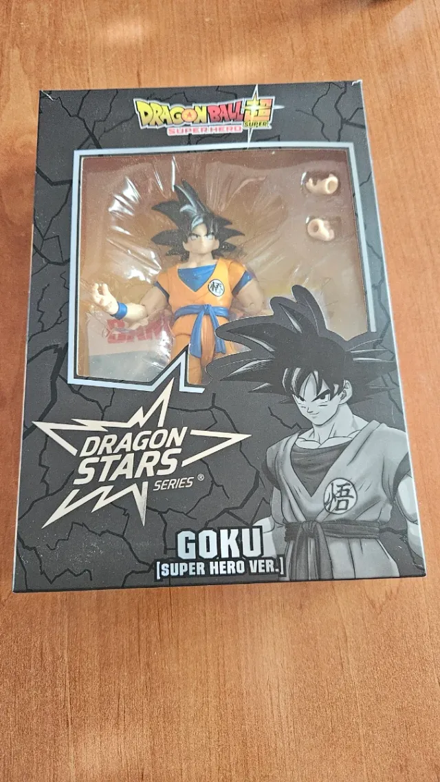 Figura Goku Dragon Ball Super Hero Bandai