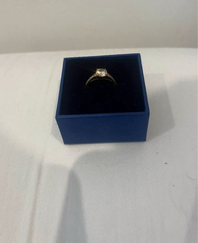 Anillo Swarovski Dorado