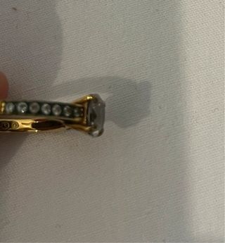 Anillo Swarovski Dorado