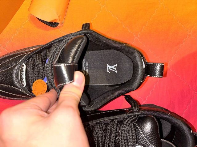 Louis Vuitton LV Skate 2.0 nere