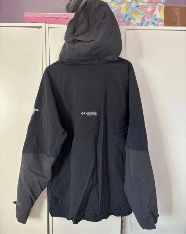 Giacca Columbia Titanium nera e grigia