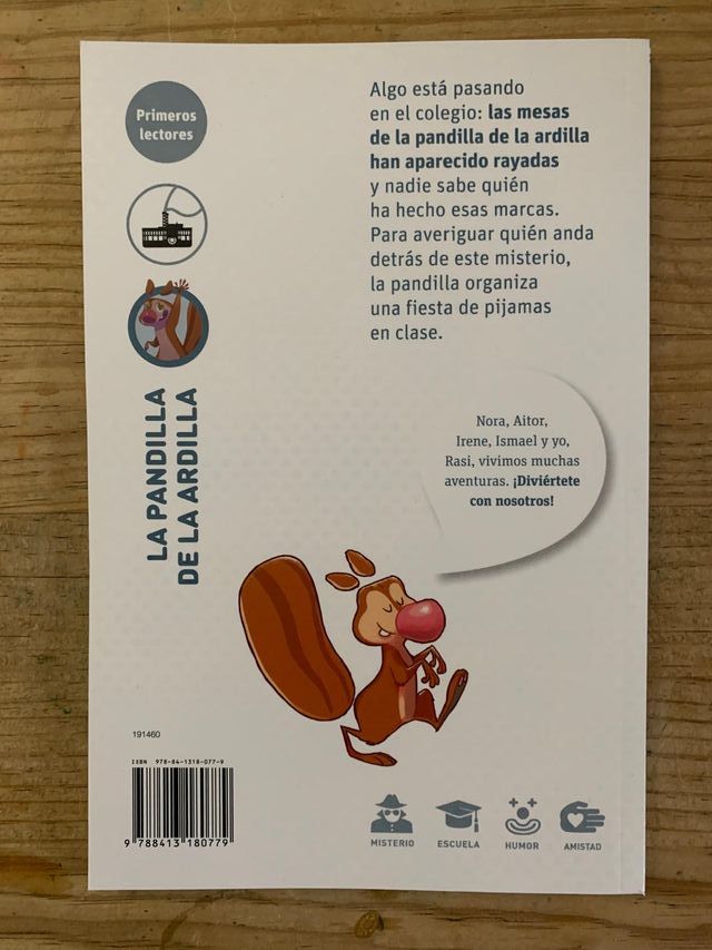 Libro infantil "Una noche en el colegio"