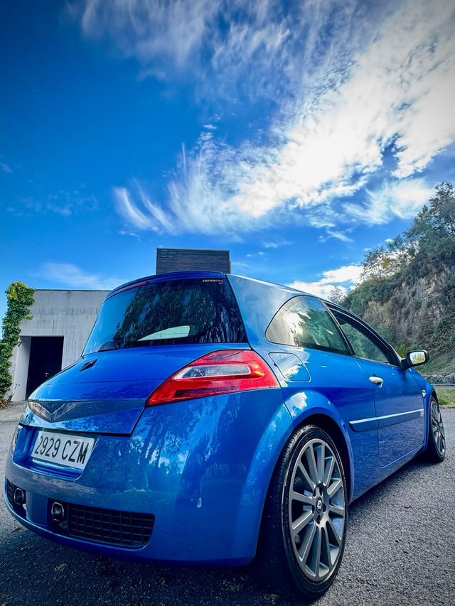 Renault Megane sport rs 225 r25