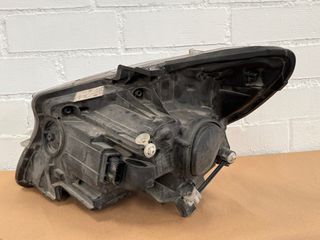 Faro delantero mercedes clase vito/ V 220.250.300