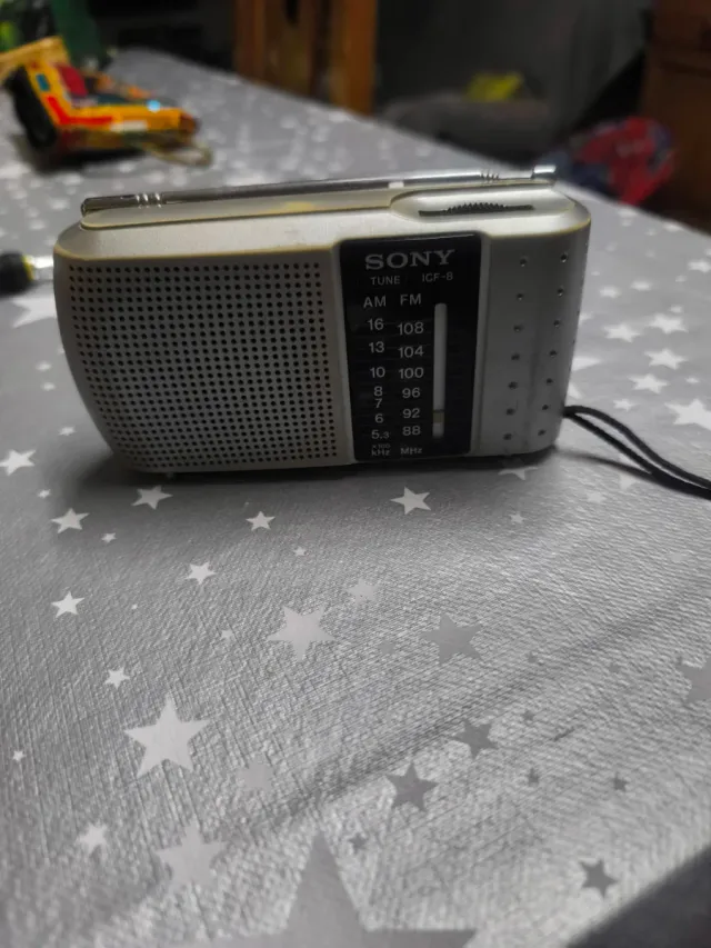 Radio AM/FM Sony ICF-8