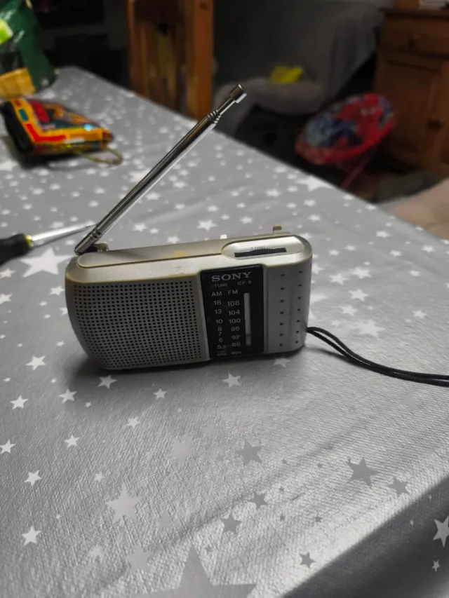 Radio AM/FM Sony ICF-8