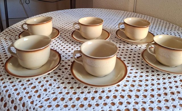 Juego de 6 tazas de café beige y marrón