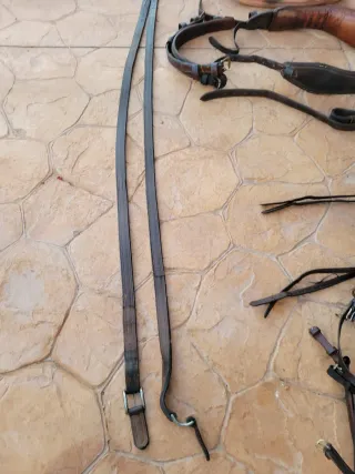 Arreos a la limonera de cuero