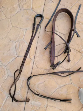 Arreos a la limonera de cuero