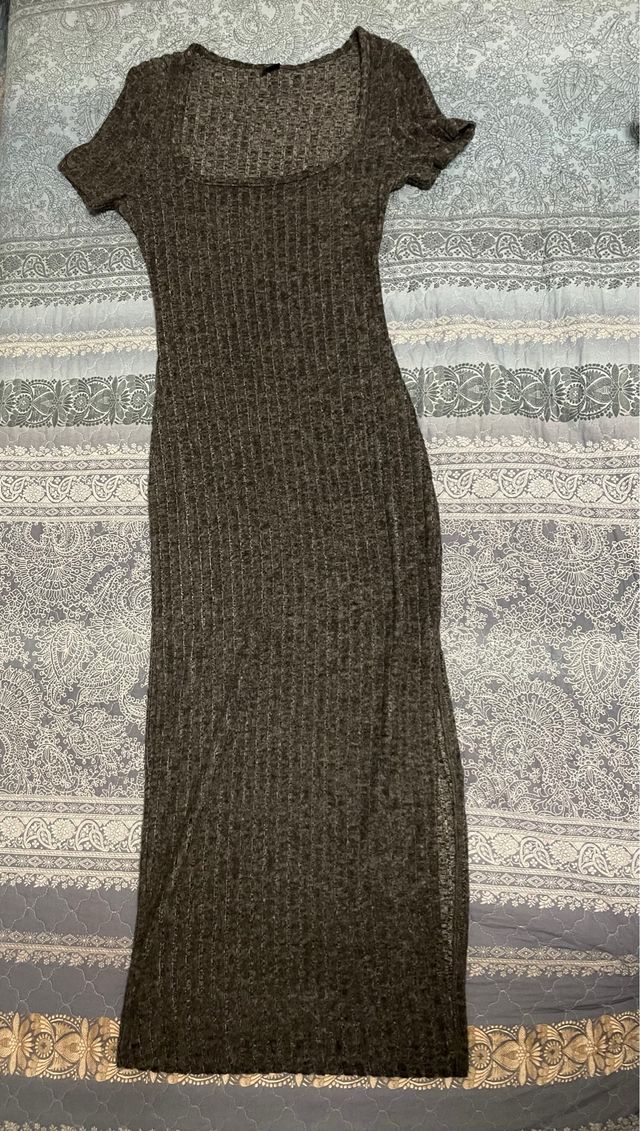 Vestido largo de canalé gris