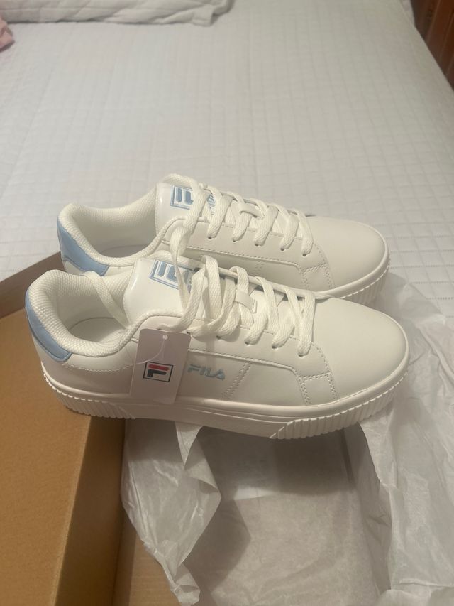 Deportivas Fila Mujer Blancas y Azules T 39