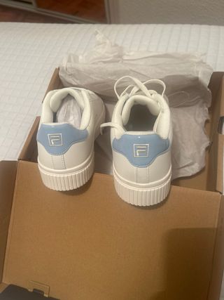 Deportivas Fila Mujer Blancas y Azules T 39