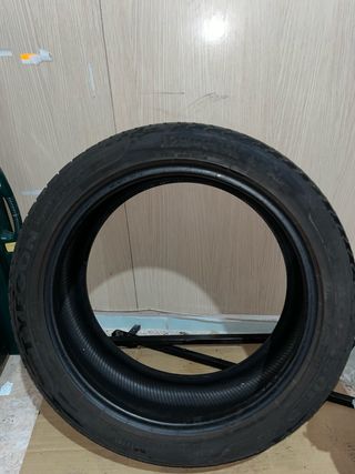 Neumático 225/45 R16