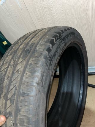 Neumático 225/45 R16