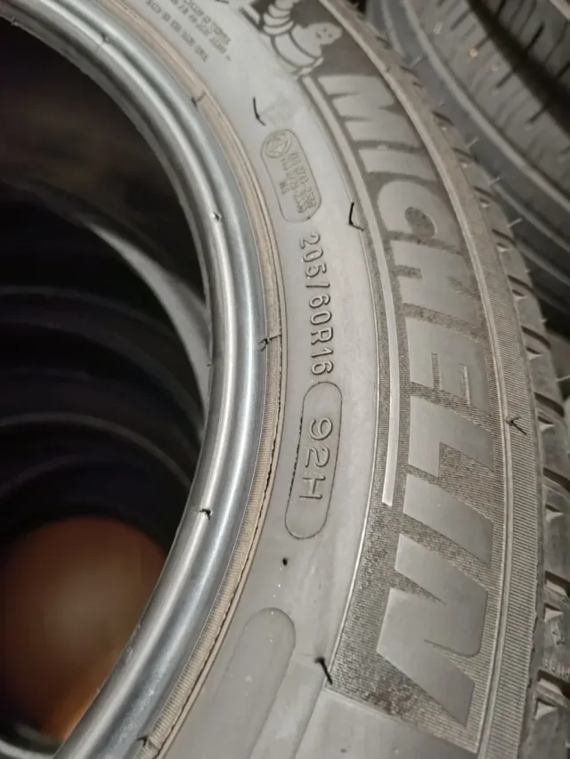 Michelin 205/60R16 92H Neumático
