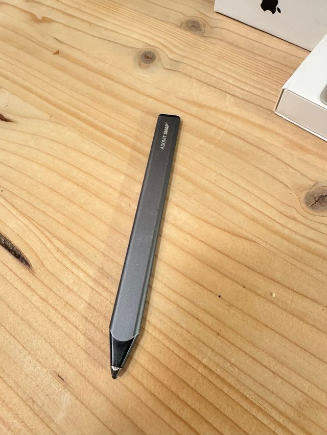 Lápiz Adonit Snap, bluetooth.