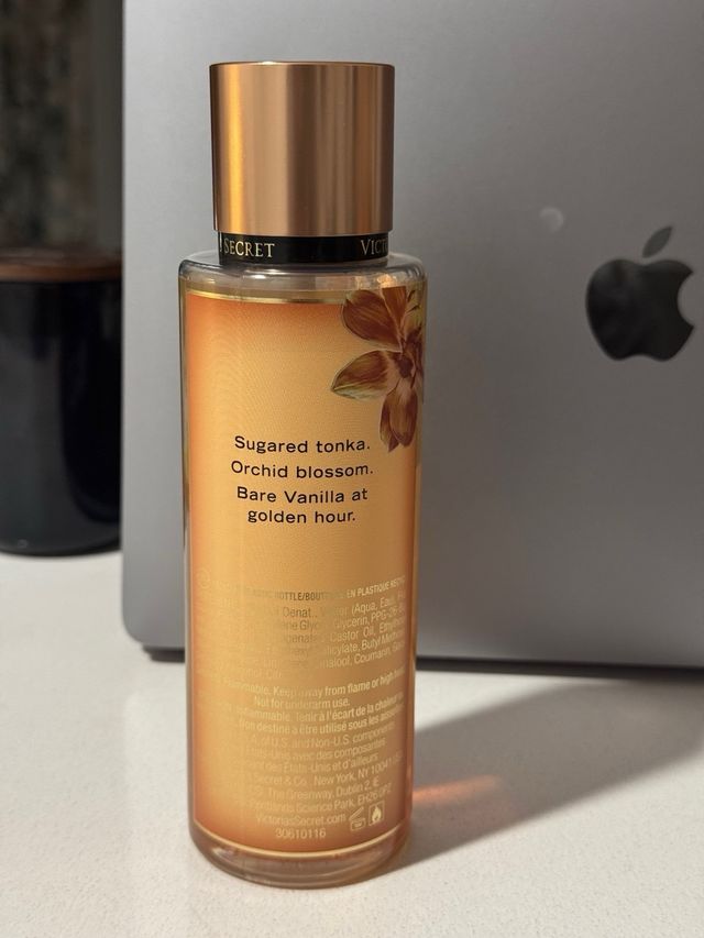 Agua perfumada Victoria’s Secret Bare Vanilla gold