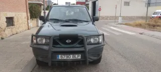 Nissan Terrano II 2001