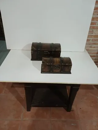 2 cassapanche decorative in legno