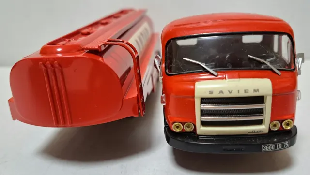 Camión Saviem JM 200 ANTAR 1/43