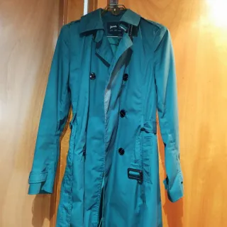 Gabardina Beige 9 € cada una.