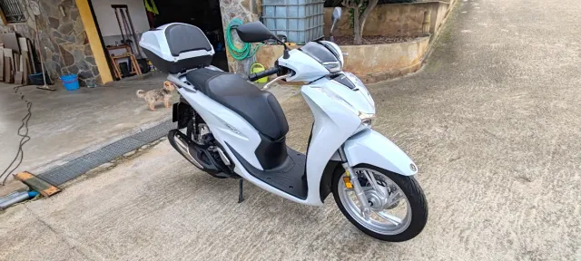Honda SH 125i Blanca